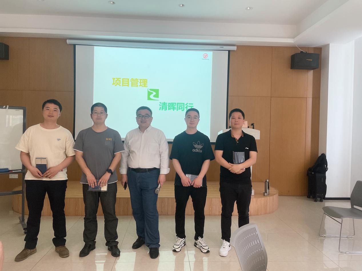 太阳成集团122ccvip定制化企业内训现场